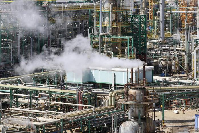 Fotografía fechada el 18 de julio de 2017 que muestra las instalaciones del Proyecto de Modernización de la Refinería de Talara, en la región de Piura, en la costa norte peruana a unos 1000 kilómetros de la ciudad de Lima, Perú. Fotografía fechada el 18 de julio de 2017 que muestra las instalaciones del Proyecto de Modernización de la Refinería de Talara, en la región de Piura, en la costa norte peruana a unos 1000 kilómetros de la ciudad de Lima, Perú.
