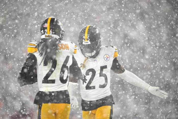 Jugadores de los Pittsburgh Steelers durante su partido frente a los Cleveland Browns. Jugadores de los Pittsburgh Steelers durante su partido frente a los Cleveland Browns.
