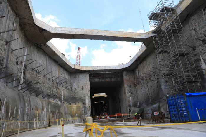 Esta obra contará con 11 estaciones desde la terminal de Albrook hasta Ciudad del Futuro. Esta obra contará con 11 estaciones desde la terminal de Albrook hasta Ciudad del Futuro.
