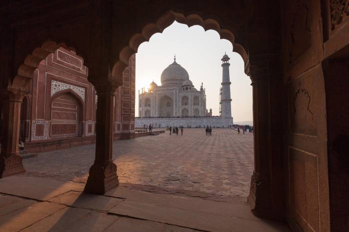 El Taj Mahal fue construido entre 1632 y 1654. El Taj Mahal fue construido entre 1632 y 1654.