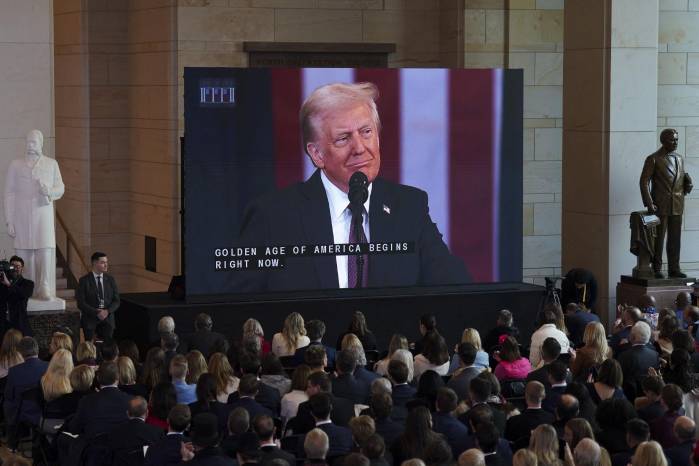 Trump detalló que su administración invocará una ley de 1798 sobre la presencia de ‘enemigos extranjeros’ en suelo estadounidense. Trump detalló que su administración invocará una ley de 1798 sobre la presencia de ‘enemigos extranjeros’ en suelo estadounidense.