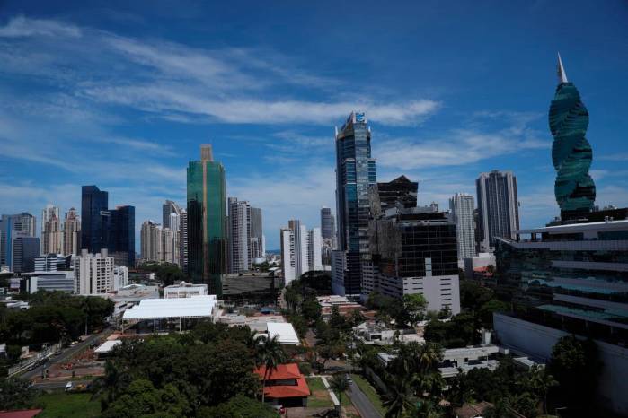 Los servicios internacionales que ofrece Panamá han estado salpicados en la inclusión de listas discriminatorias. Los servicios internacionales que ofrece Panamá han estado salpicados en la inclusión de listas discriminatorias.