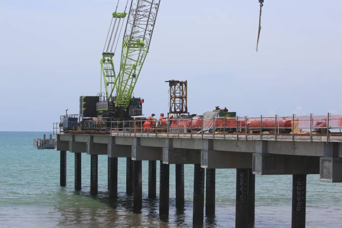 Vista de los trabajos de construcción que se realizan alrededor de Puerto Armuelles. Vista de los trabajos de construcción que se realizan alrededor de Puerto Armuelles.
