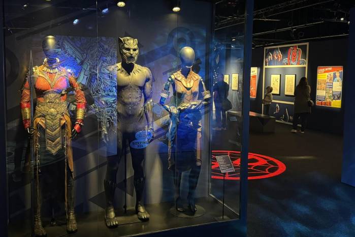 Una exposición en Basilea muestra la historia de los superhéroes de Marvel. Una exposición en Basilea muestra la historia de los superhéroes de Marvel.