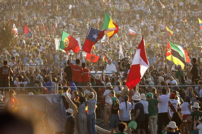 El papa en el acto central del Jubileo de la Juventud, en Roma. El papa en el acto central del Jubileo de la Juventud, en Roma.