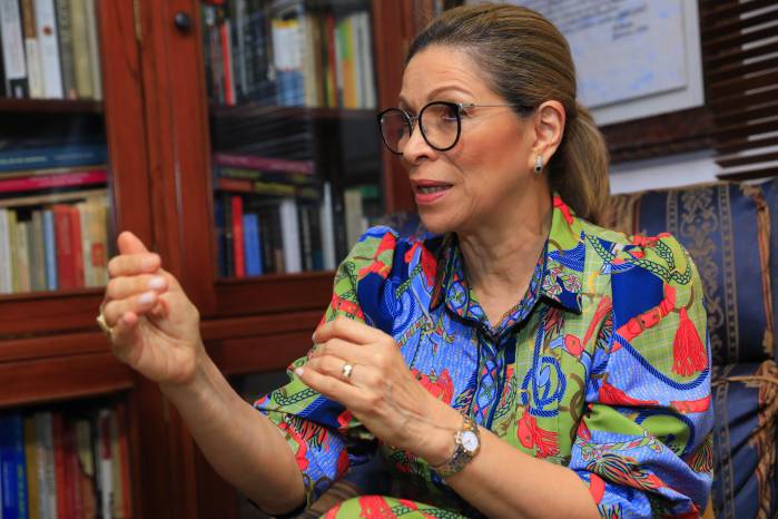 Ana Matilde Gómez fue la diputada más votada para el periodo 2014-2019, bajo la libre postulación, en el circuito 8-3 (antiguo 8-7). Ana Matilde Gómez fue la diputada más votada para el periodo 2014-2019, bajo la libre postulación, en el circuito 8-3 (antiguo 8-7).