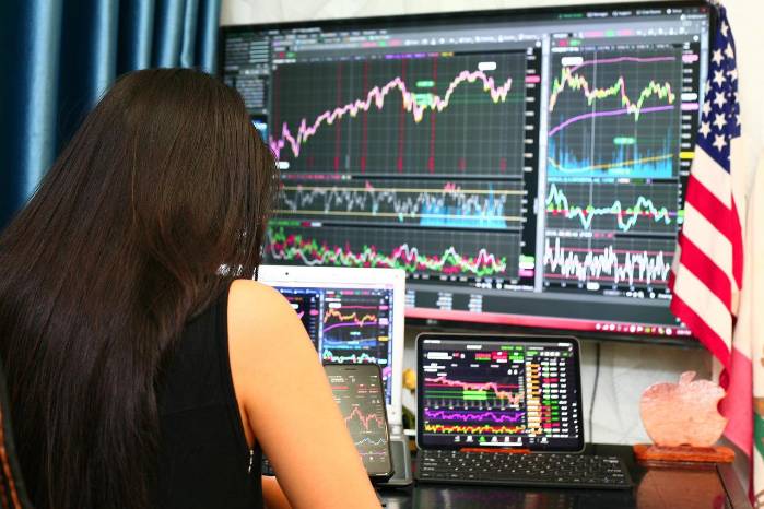 La iniciativa de la panameña va más allá de la mera instrucción financiera, pues busca empoderar a las mujeres que pese a sus logros profesionales, enfrenta una baja autoestima en temas de dinero. La iniciativa de la panameña va más allá de la mera instrucción financiera, pues busca empoderar a las mujeres que pese a sus logros profesionales, enfrenta una baja autoestima en temas de dinero.