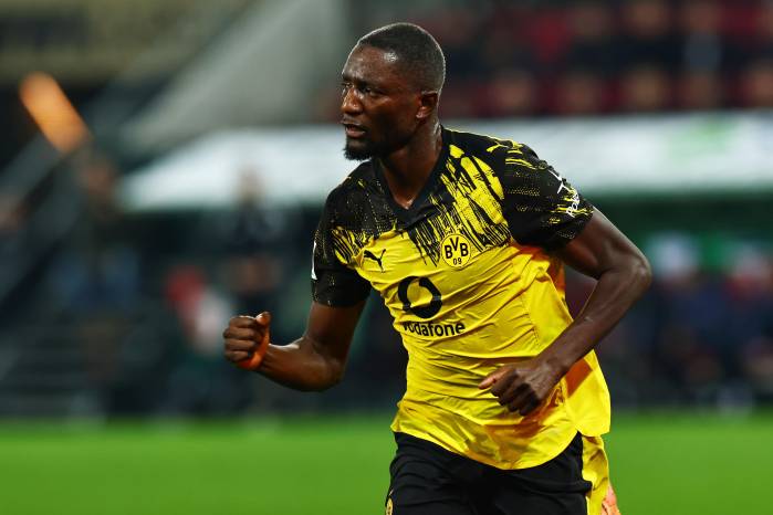 Serhou Guirassy, del Borussia Dortmund, celebra su gol. Serhou Guirassy, del Borussia Dortmund, celebra su gol.