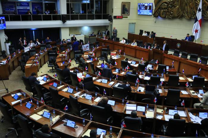 La mayoría de los diputados en expresado dudas sobre apoyar un aumento a la edad de jubilación. La mayoría de los diputados en expresado dudas sobre apoyar un aumento a la edad de jubilación.
