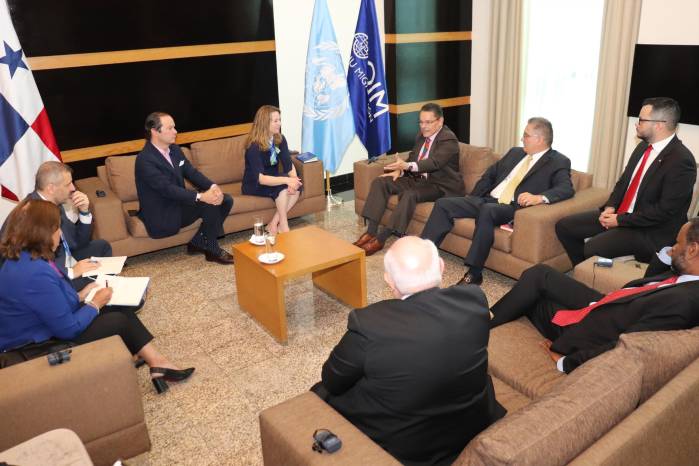 En representación del gobierno de Mulino participaron los ministros designados Juan Carlos Orillac, de Presidencia, Javier Martínez Acha, de Relaciones Exteriores, y Frank Abrego, de Seguridad. En representación del gobierno de Mulino participaron los ministros designados Juan Carlos Orillac, de Presidencia, Javier Martínez Acha, de Relaciones Exteriores, y Frank Abrego, de Seguridad.