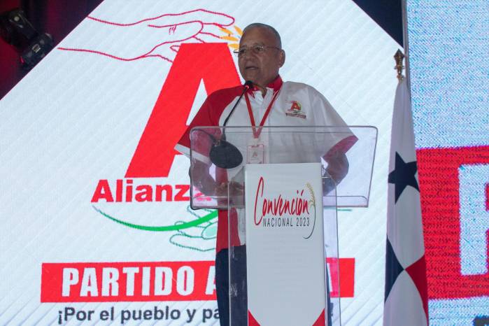 El Partido Alianza, presidido por José Muñoz, afirma que su respaldo al proyecto se da con el interés de lograr los mecanismos que permitan la estabilidad, tranquilidad y funcionamiento a largo plazo de la CSS. El Partido Alianza, presidido por José Muñoz, afirma que su respaldo al proyecto se da con el interés de lograr los mecanismos que permitan la estabilidad, tranquilidad y funcionamiento a largo plazo de la CSS.
