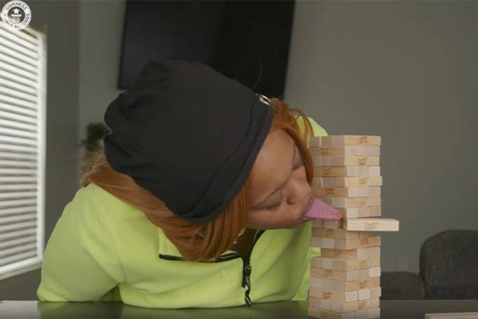 Chanel Tapper: la mujer con la lengua más larga del mundo Chanel Tapper: la mujer con la lengua más larga del mundo