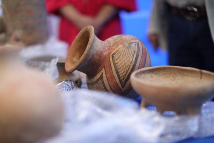 Las vasijas originales requieren pasar por restauración para estabilizarlas. Las vasijas originales requieren pasar por restauración para estabilizarlas.