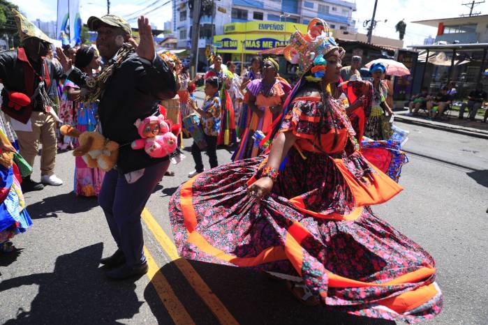 El 18 de mayo en Río Abajo se realizó el desfile para conmemorar la etnia negra, actividad que se ha celebrado por 10 años. El 18 de mayo en Río Abajo se realizó el desfile para conmemorar la etnia negra, actividad que se ha celebrado por 10 años.