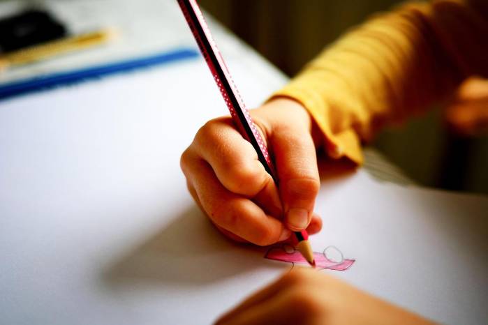 Educar en casa es un método flexible, que se adapta a las necesidades familiares, pero aún hay muchos miedos y mitos. Educar en casa es un método flexible, que se adapta a las necesidades familiares, pero aún hay muchos miedos y mitos.