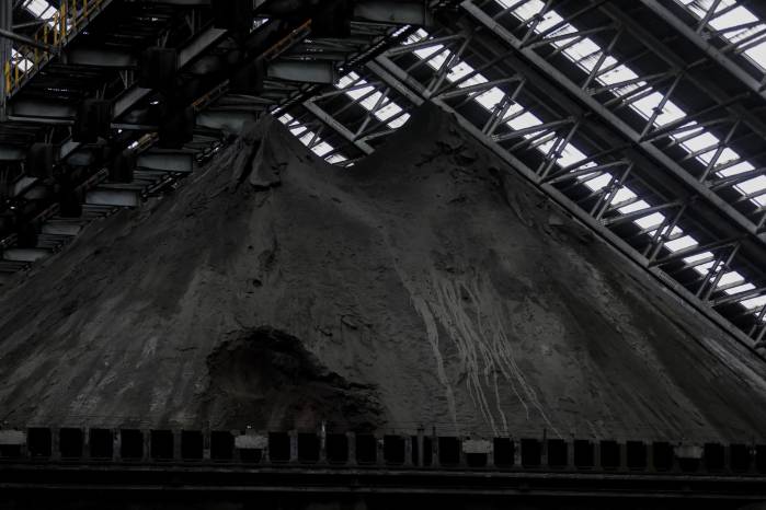Uno de los temas más delicados son las 132 mil toneladas de concentrado de cobre que siguen en la mina. Uno de los temas más delicados son las 132 mil toneladas de concentrado de cobre que siguen en la mina.