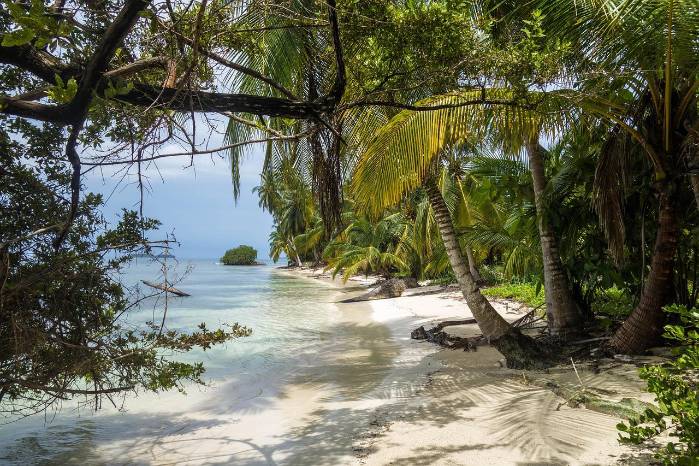 Playas de San Blas en el caribe panameño. Playas de San Blas en el caribe panameño.