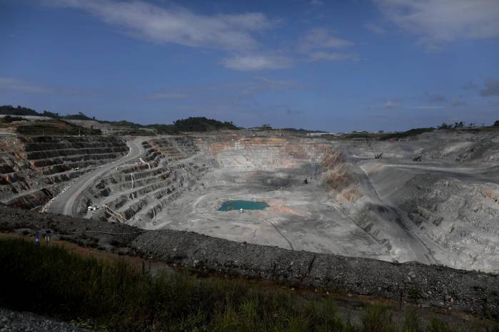 El director de la Cámara Minera de Panamá aseguró que el 63 % de las ganancias de la mina se quedaron en Panamá en 2023. El director de la Cámara Minera de Panamá aseguró que el 63 % de las ganancias de la mina se quedaron en Panamá en 2023.
