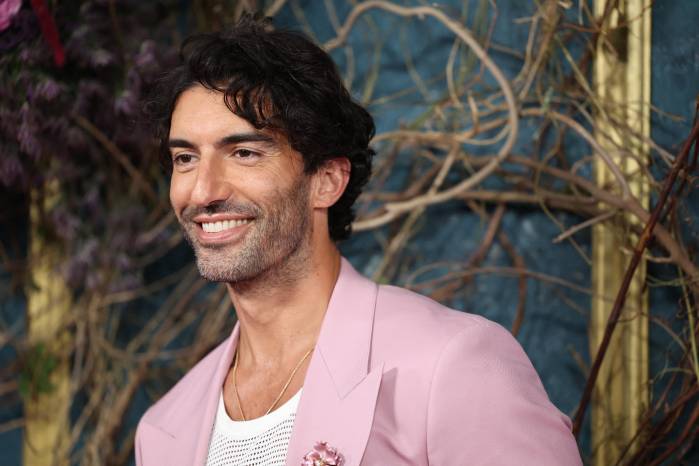 Los rumores de una posible disputa se iniciaron durante la ‘premiere’ de la película, cuando Baldoni se presentó solo y el resto del elenco estaba con Lively. Los rumores de una posible disputa se iniciaron durante la ‘premiere’ de la película, cuando Baldoni se presentó solo y el resto del elenco estaba con Lively.