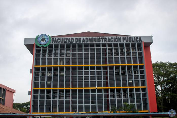 Facultad de Administración Pública de la Universidad de Panamá Facultad de Administración Pública de la Universidad de Panamá
