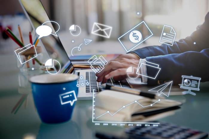 El marketing digital es un habilitador clave para que los bancos puedan ofrecer experiencias personalizadas y construir relaciones más profundas con sus clientes. El marketing digital es un habilitador clave para que los bancos puedan ofrecer experiencias personalizadas y construir relaciones más profundas con sus clientes.