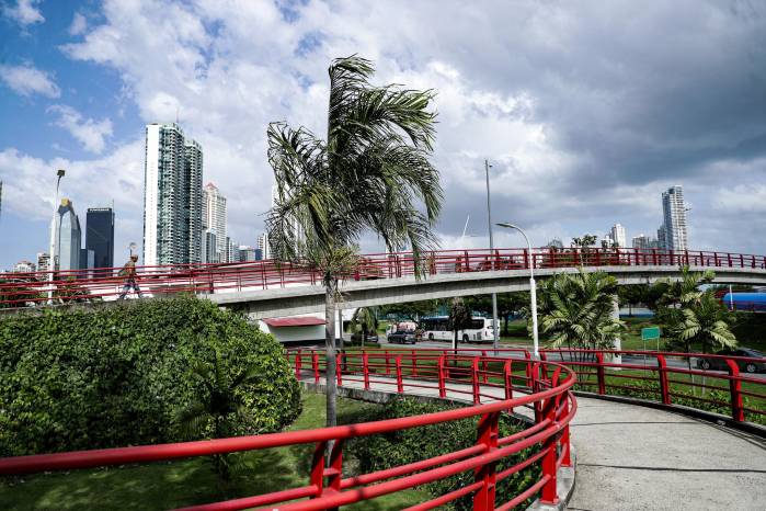 Atractivos turísticos que puede visitar a un Metro de distancia Atractivos turísticos que puede visitar a un Metro de distancia