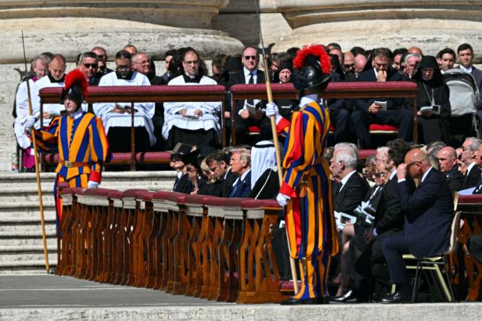<strong>Francisco fue un papa en medio de la gente con el corazón abierto hacia todos </strong> <strong>Francisco fue un papa en medio de la gente con el corazón abierto hacia todos </strong>