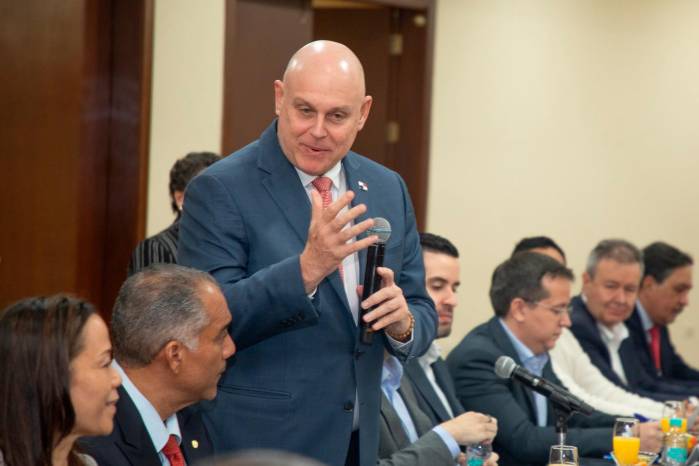 La delegación panameña estuvo encabezada por el viceministro de Asuntos Multilaterales y Cooperación, Carlos Guevara Mann. La delegación panameña estuvo encabezada por el viceministro de Asuntos Multilaterales y Cooperación, Carlos Guevara Mann.