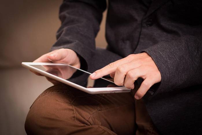 El descuento al internet se sumaría, de aprobarse la iniciativa, al que ya está vigente de servicio telefónico. El descuento al internet se sumaría, de aprobarse la iniciativa, al que ya está vigente de servicio telefónico.