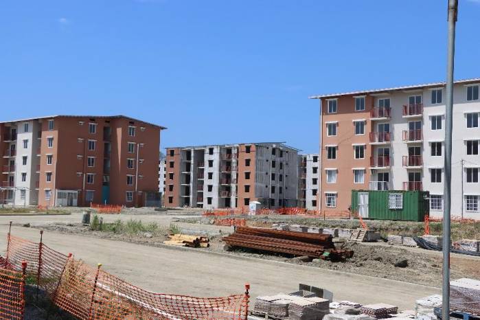 En los últimos 5 años, en la provincia de Colón, donde se ubica el área de edificios de Alto de los Lagos, el Miviot aprobó 11 Esquemas de Ordenamiento Territorial. En los últimos 5 años, en la provincia de Colón, donde se ubica el área de edificios de Alto de los Lagos, el Miviot aprobó 11 Esquemas de Ordenamiento Territorial.