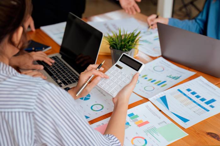 ¿Tu negocio se desangra? Recupera el control de tus finanzas ¿Tu negocio se desangra? Recupera el control de tus finanzas