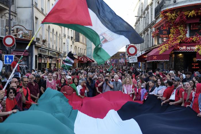 Amnistía Internacional participa de una manifestación junto a otras organizaciones para exigir el cese de la violencia en Gaza, en la Plaza de la República de París el 8 de julio de 2025. Amnistía Internacional participa de una manifestación junto a otras organizaciones para exigir el cese de la violencia en Gaza, en la Plaza de la República de París el 8 de julio de 2025.