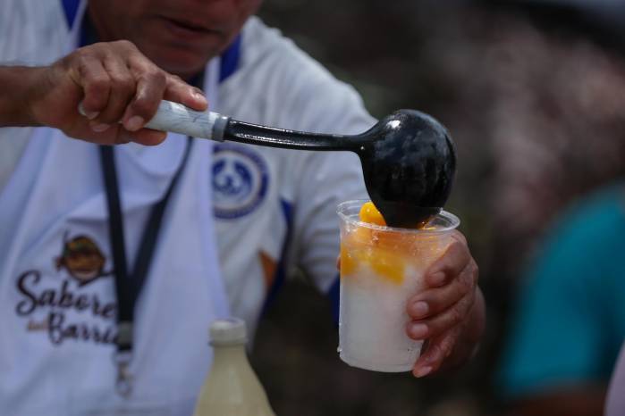 El raspado no solo es un alivio para el calor panameño, sino también un reflejo de la identidad cultural del país. El raspado no solo es un alivio para el calor panameño, sino también un reflejo de la identidad cultural del país.