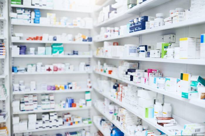 Los precios de los medicamentos en Panamá son considerablemente más altos que los de otros países de la región. Los precios de los medicamentos en Panamá son considerablemente más altos que los de otros países de la región.