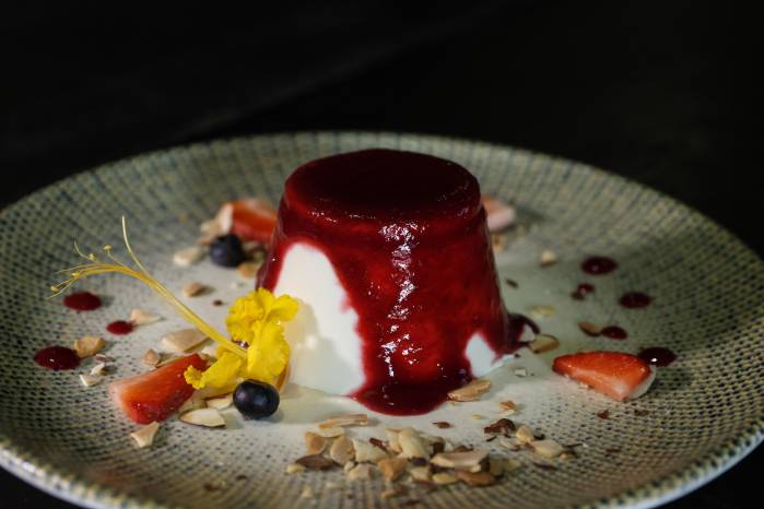 Panna cotta con frutos del bosque Panna cotta con frutos del bosque