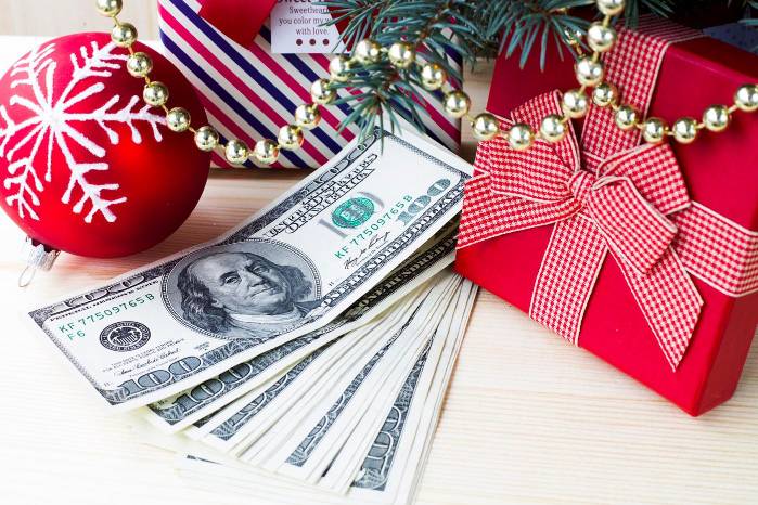 El 37 % de los panameños utiliza el décimo de diciembre para pagar deudas. El 37 % de los panameños utiliza el décimo de diciembre para pagar deudas.