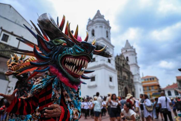 Atractivos turísticos que puede visitar a un Metro de distancia Atractivos turísticos que puede visitar a un Metro de distancia