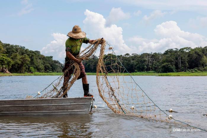 La Iniciativa está orientada a incrementar la contribución de los sistemas alimentarios acuáticos a la seguridad alimentaria global. La Iniciativa está orientada a incrementar la contribución de los sistemas alimentarios acuáticos a la seguridad alimentaria global.