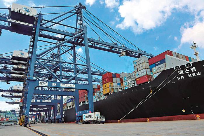 En 2024, las exportaciones panameñas a EE.UU. ascendieron a $179,6 millones, 19 % del total exportable. En 2024, las exportaciones panameñas a EE.UU. ascendieron a $179,6 millones, 19 % del total exportable.