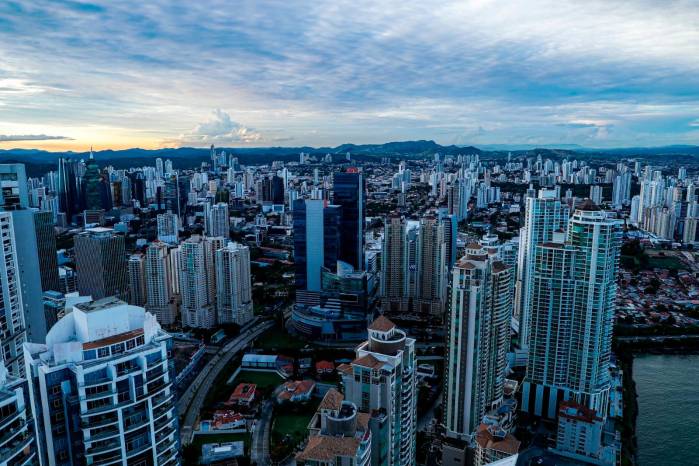 Panamá forma parte de los siete países que trabajarán en la industria de semiconductores en el mundo. Panamá forma parte de los siete países que trabajarán en la industria de semiconductores en el mundo.