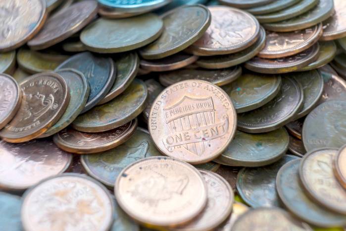 Panamá utiliza los centavos dentro de la circulación de moneda nacional. Panamá utiliza los centavos dentro de la circulación de moneda nacional.