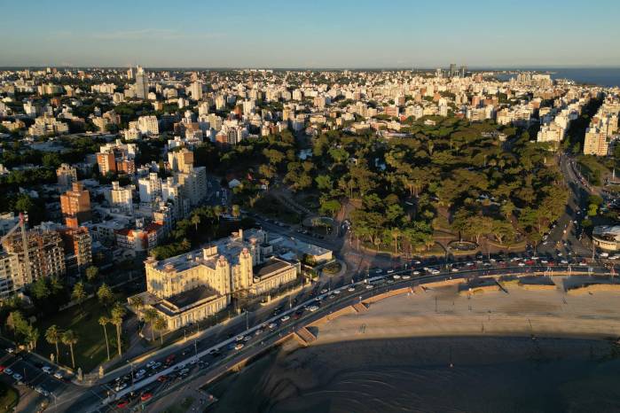 Vista aérea de la sede del bloque comercial Mercosur (Mercado Común del Sur) en Montevideo, tomada el 26 de noviembre de 2024. Vista aérea de la sede del bloque comercial Mercosur (Mercado Común del Sur) en Montevideo, tomada el 26 de noviembre de 2024.
