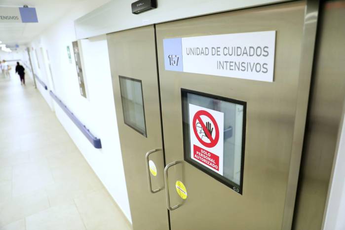 Unidad de cuidados intensivos de la Ciudad de la Salud. Unidad de cuidados intensivos de la Ciudad de la Salud.