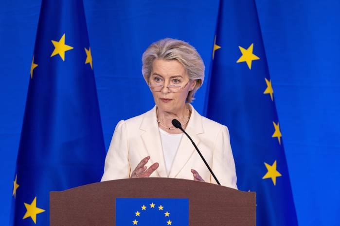Imagen de archivo del pasado jueves en Pekín de la presidenta de la Comisión Europea, Ursula von der Leyen. Imagen de archivo del pasado jueves en Pekín de la presidenta de la Comisión Europea, Ursula von der Leyen.