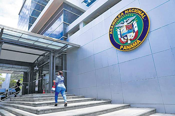 ¿Reciclaje de botellas?, dudas y críticas sobre traslados en Oficinas de Participación Ciudadana ¿Reciclaje de botellas?, dudas y críticas sobre traslados en Oficinas de Participación Ciudadana