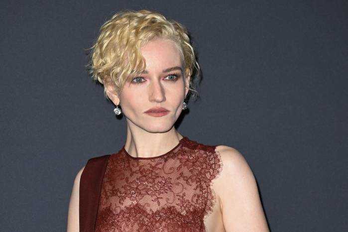 Actriz Julia Garner Actriz Julia Garner