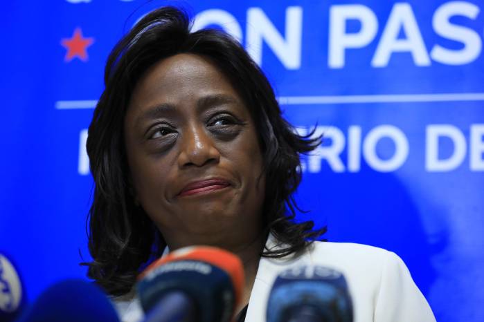 La ministra de Educación, Lucy Molinar, este jueves, en conferencia de prensa. La ministra de Educación, Lucy Molinar, este jueves, en conferencia de prensa.