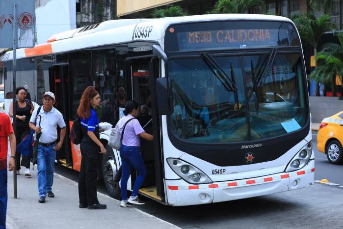 Panamá busca fortalecer la flota de autobuses en los distritos de Panamá y San Miguelito. Panamá busca fortalecer la flota de autobuses en los distritos de Panamá y San Miguelito.