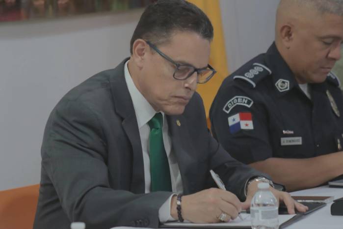 El ministro de Seguridad Pública, Frank Ábrego, se enfrenta al escrutio del Estrellómetro, el segmento de La Estrella que verifica los hechos y el discurso. El ministro de Seguridad Pública, Frank Ábrego, se enfrenta al escrutio del Estrellómetro, el segmento de La Estrella que verifica los hechos y el discurso.