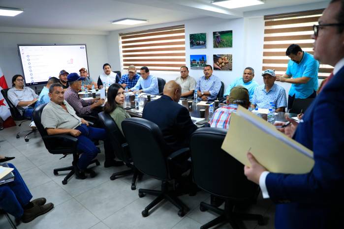 Integrantes de la Cadena Agroalimentaria de Arroz en la reunión del lunes, 21 de julio de 2025. Integrantes de la Cadena Agroalimentaria de Arroz en la reunión del lunes, 21 de julio de 2025.